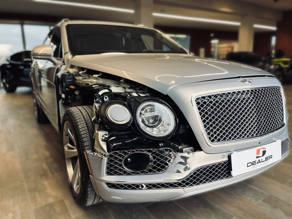Bentley Bentayga W12 Signature 2018r