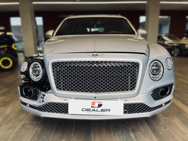 Bentley Bentayga W12 Signature 2018r
