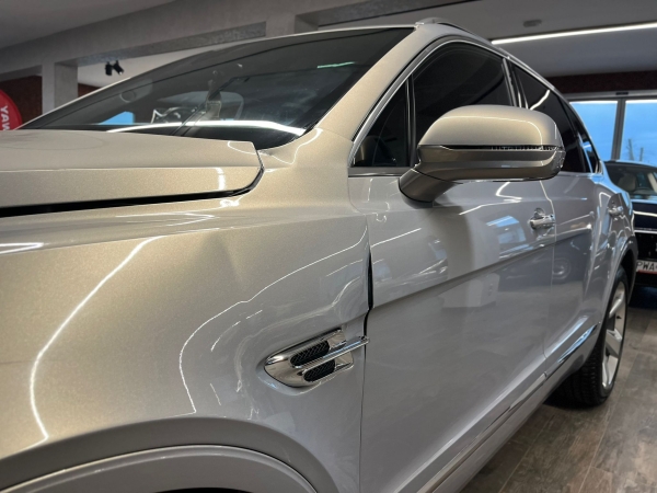 Bentley Bentayga W12 Signature 2018r