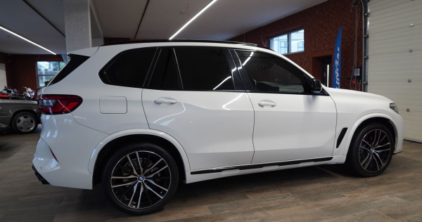 BMW X5 xDrive40i 2019r