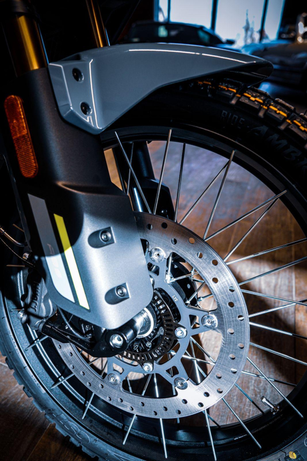 CFMoto 450MT