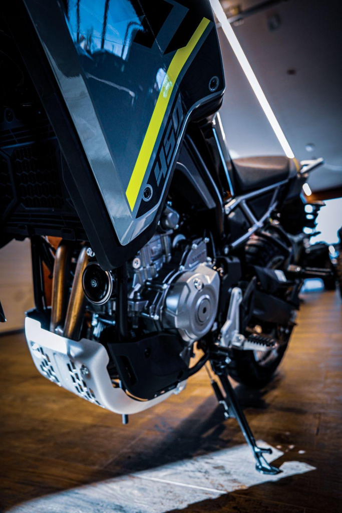 CFMoto 450MT