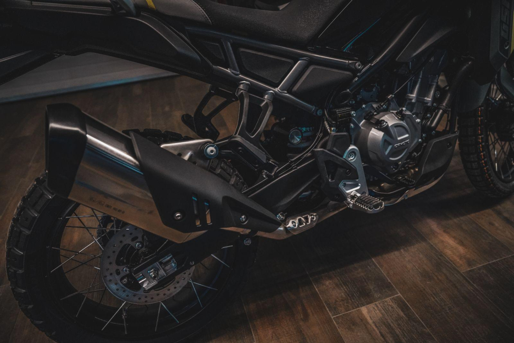 CFMoto 450MT
