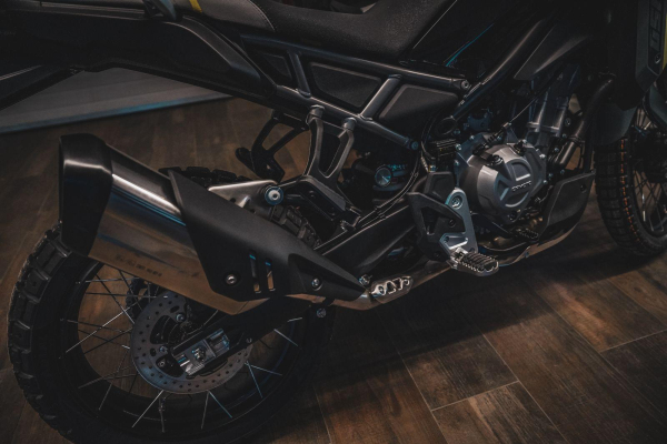 CFMoto 450MT