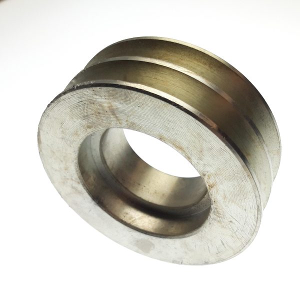 Driven belt wheel