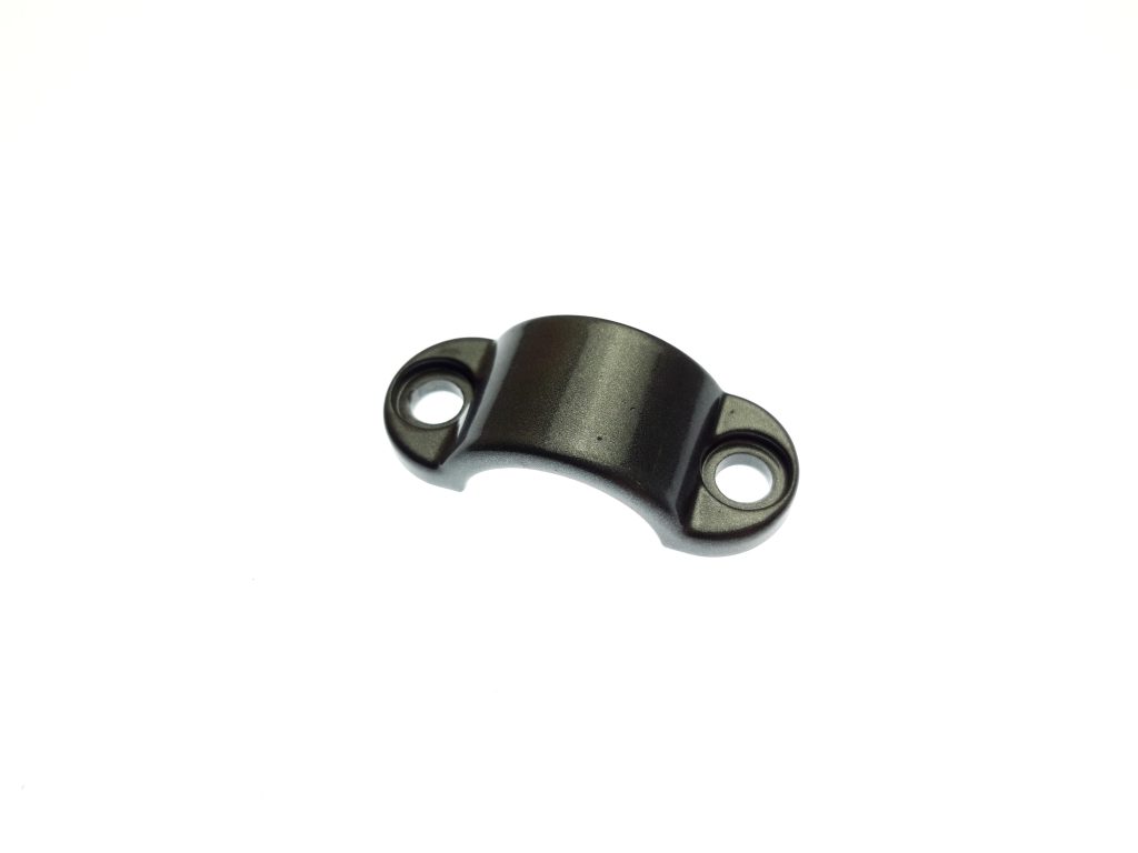 LOCKING CAP OF RIGHT BRACKET
