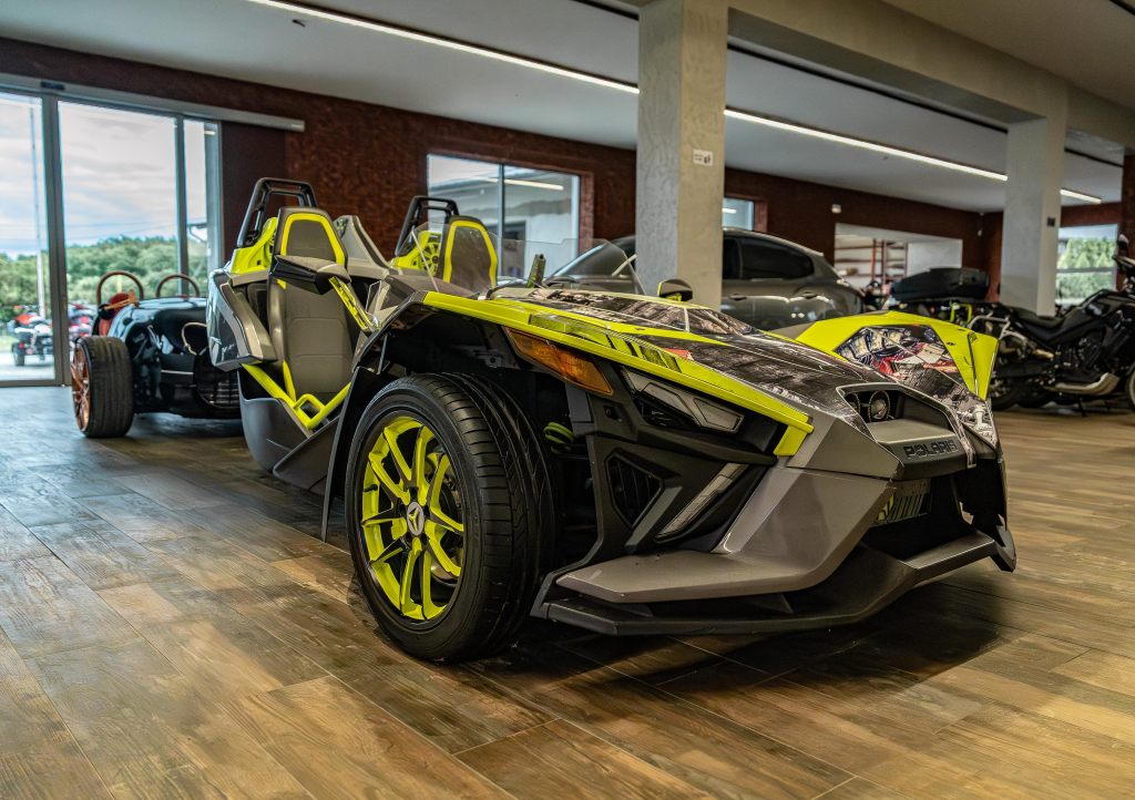 Polaris Slingshot SLR