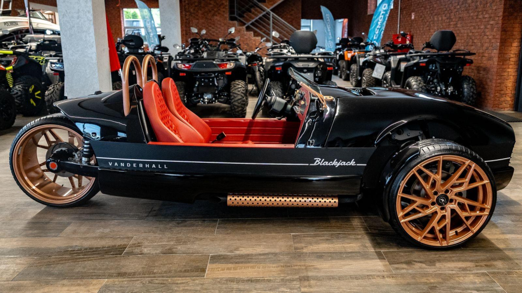Vanderhall Venice Blackjack