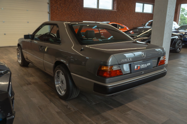 Mercedes-Benz 300 CE Coupe