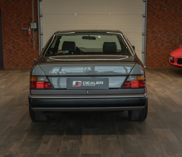 Mercedes-Benz 300 CE Coupe