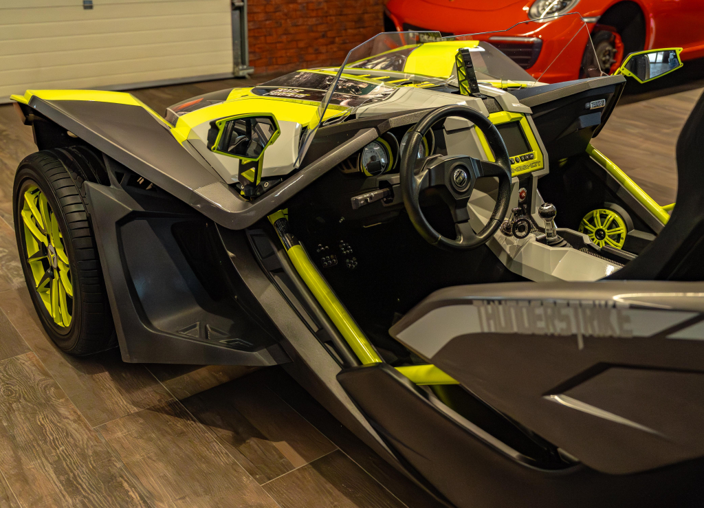Polaris Slingshot SLR