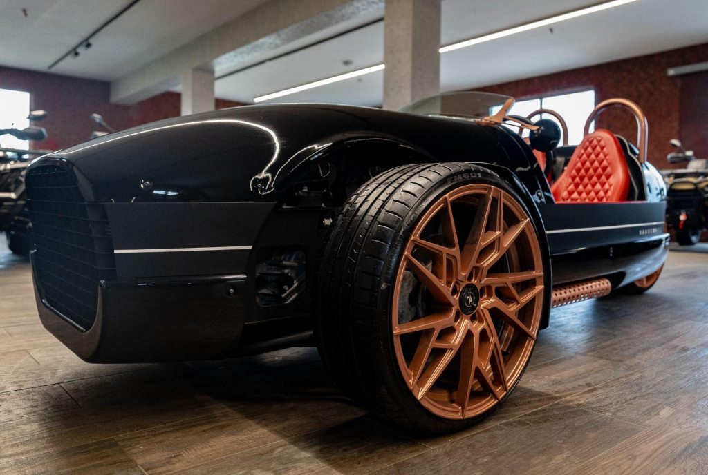 Vanderhall Venice Blackjack