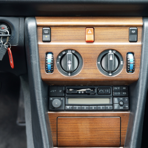 Mercedes-Benz 300 CE Coupe - obrazek 11