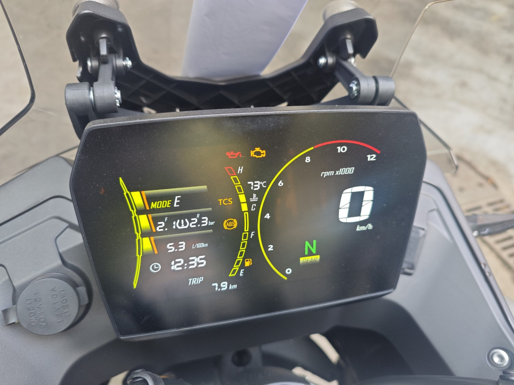VOGE 525DSX ADV Kufry gratis