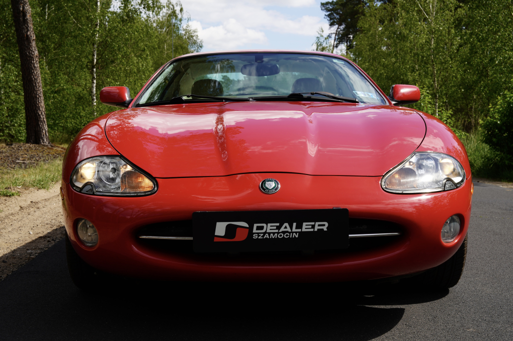 Jaguar XK8 4.0 V8 290 KM | 2001 r.