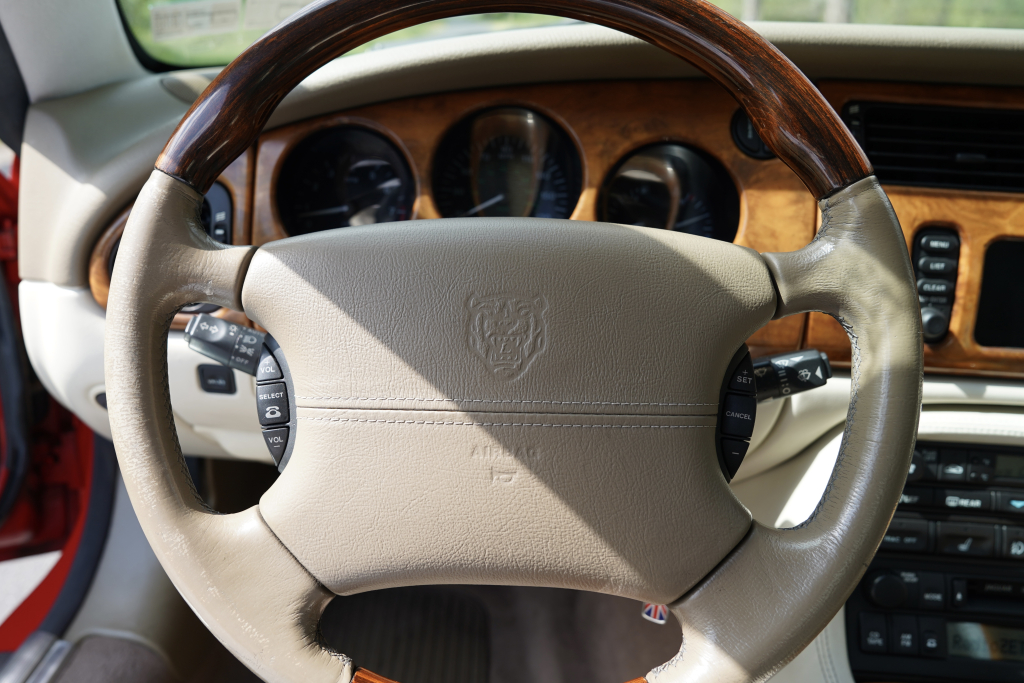 Jaguar XK8 4.0 V8 290 KM | 2001 r.