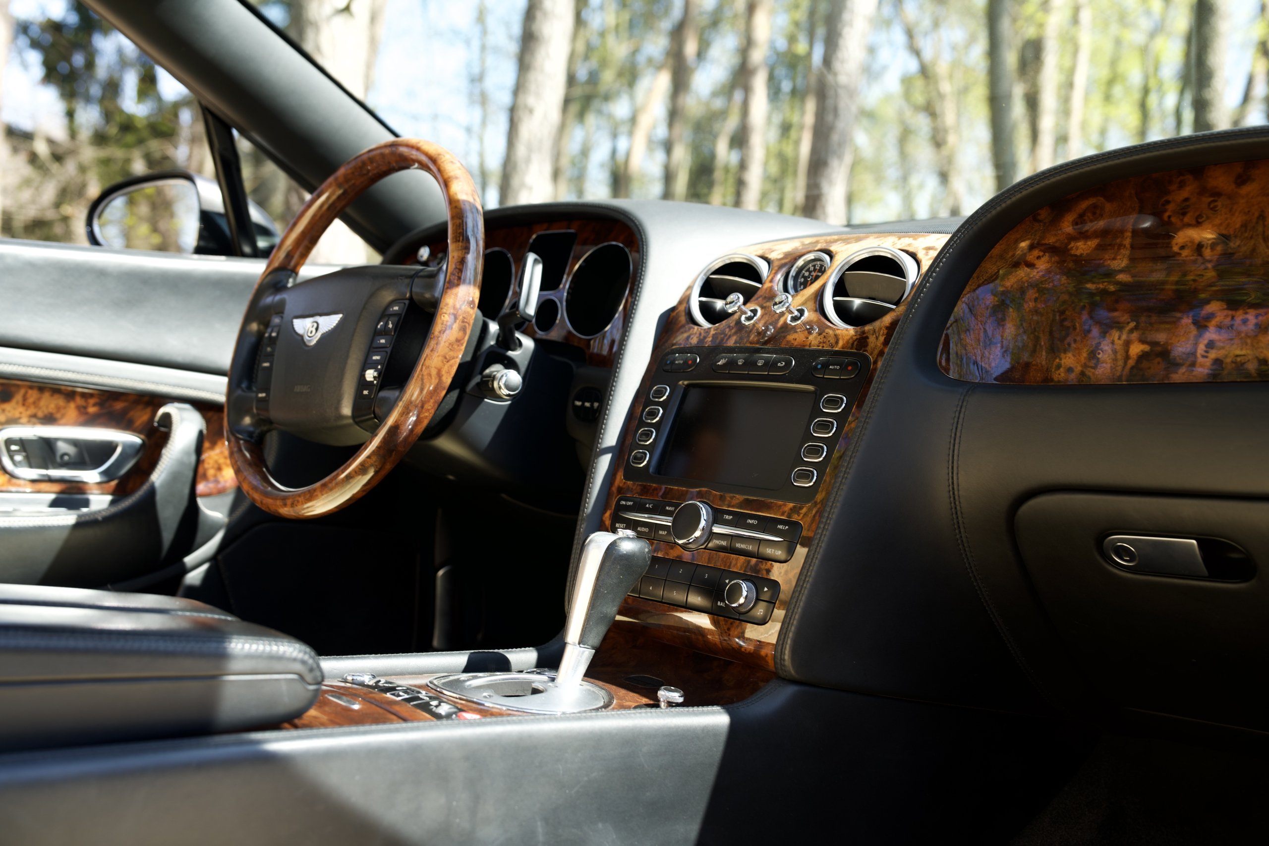 BENTLEY CONTINENTAL GTC 6.0 W12 AWD - obrazek 12