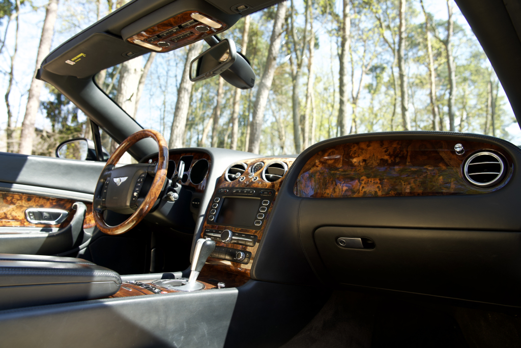BENTLEY CONTINENTAL GTC 6.0 W12 AWD