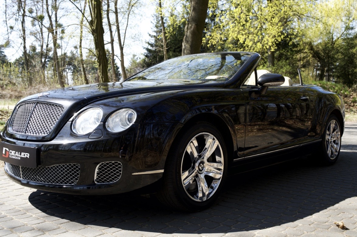 BENTLEY CONTINENTAL GTC 6.0 W12 AWD - obrazek 2