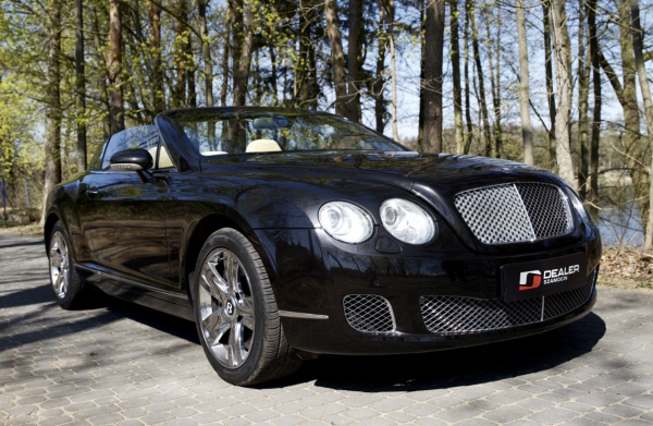 BENTLEY CONTINENTAL GTC 6.0 W12 AWD
