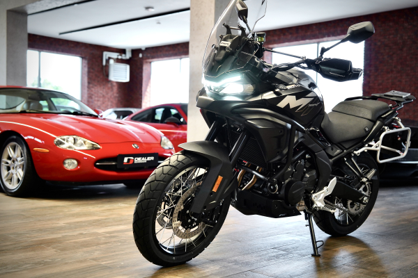 CFMOTO 700 MT