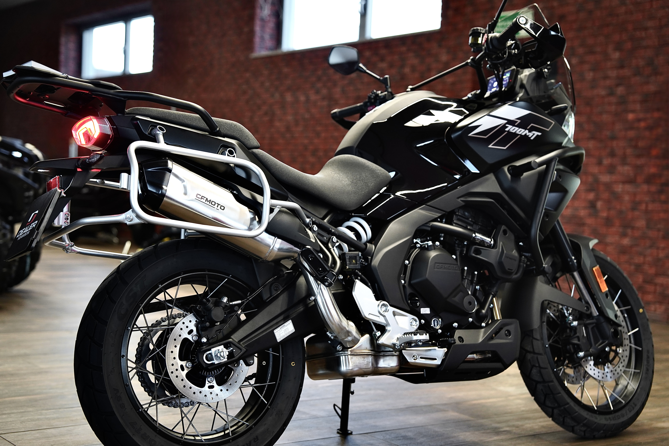 CFMOTO 700 MT - obrazek 3
