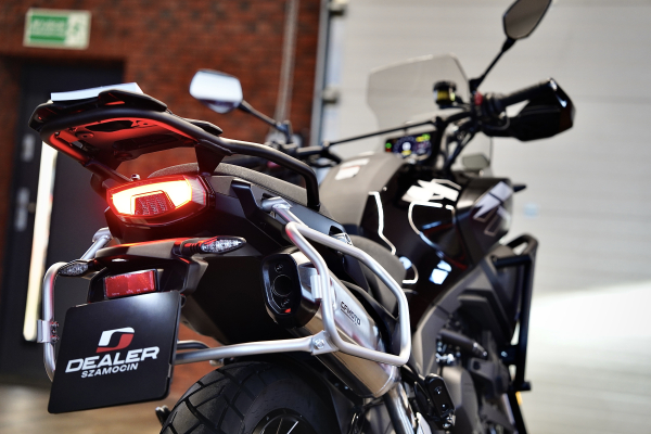 CFMOTO 700 MT