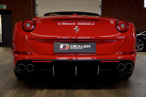 FERRARI CALIFORNIA T 2015