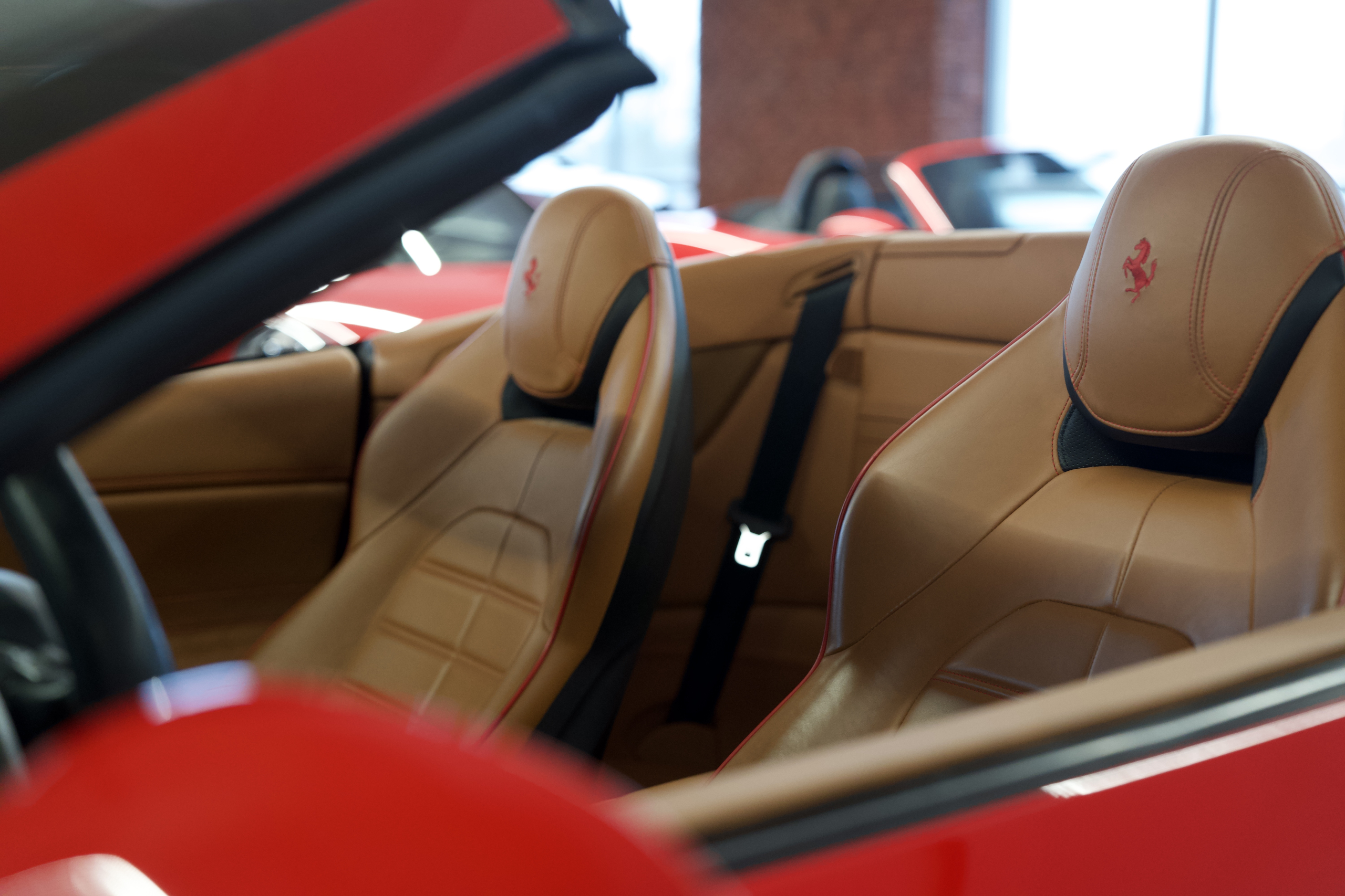 FERRARI CALIFORNIA T 2015 - obrazek 10