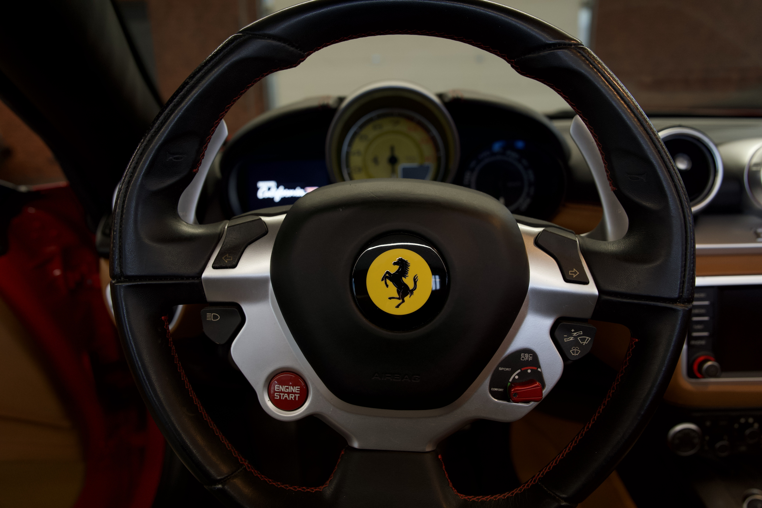 FERRARI CALIFORNIA T 2015 - obrazek 39