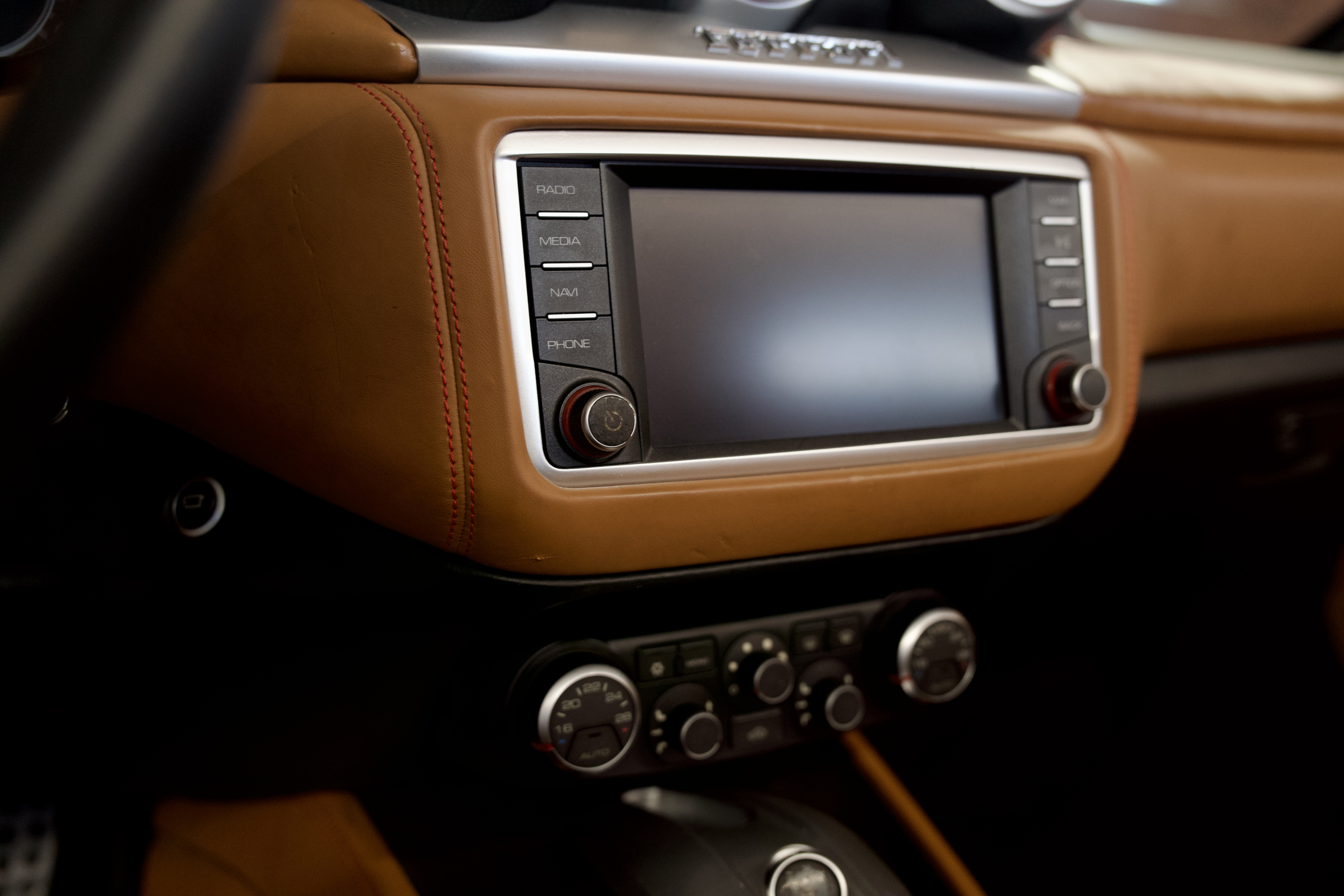 FERRARI CALIFORNIA T 2015 - obrazek 30