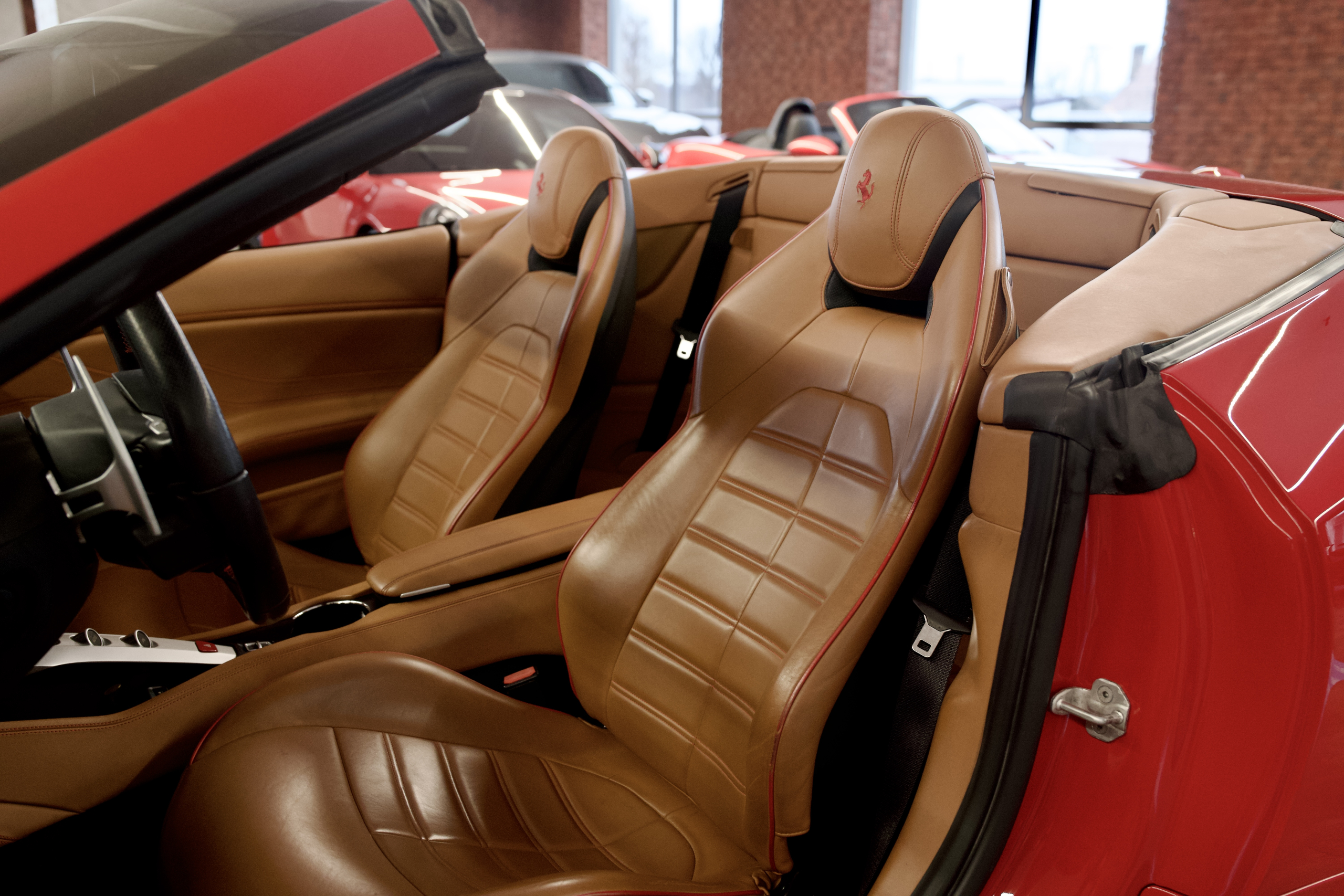 FERRARI CALIFORNIA T 2015 - obrazek 31