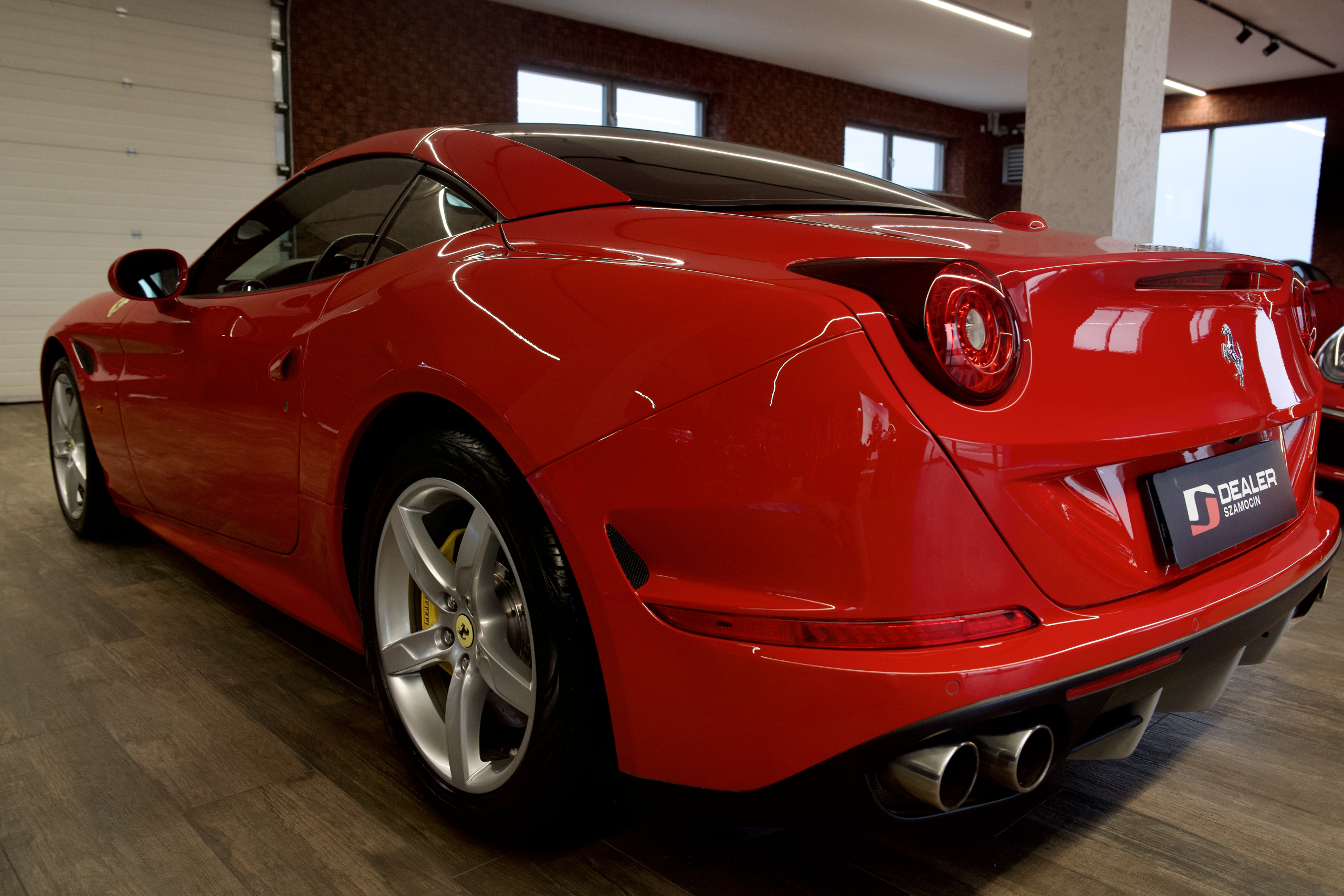 FERRARI CALIFORNIA T 2015 - obrazek 11