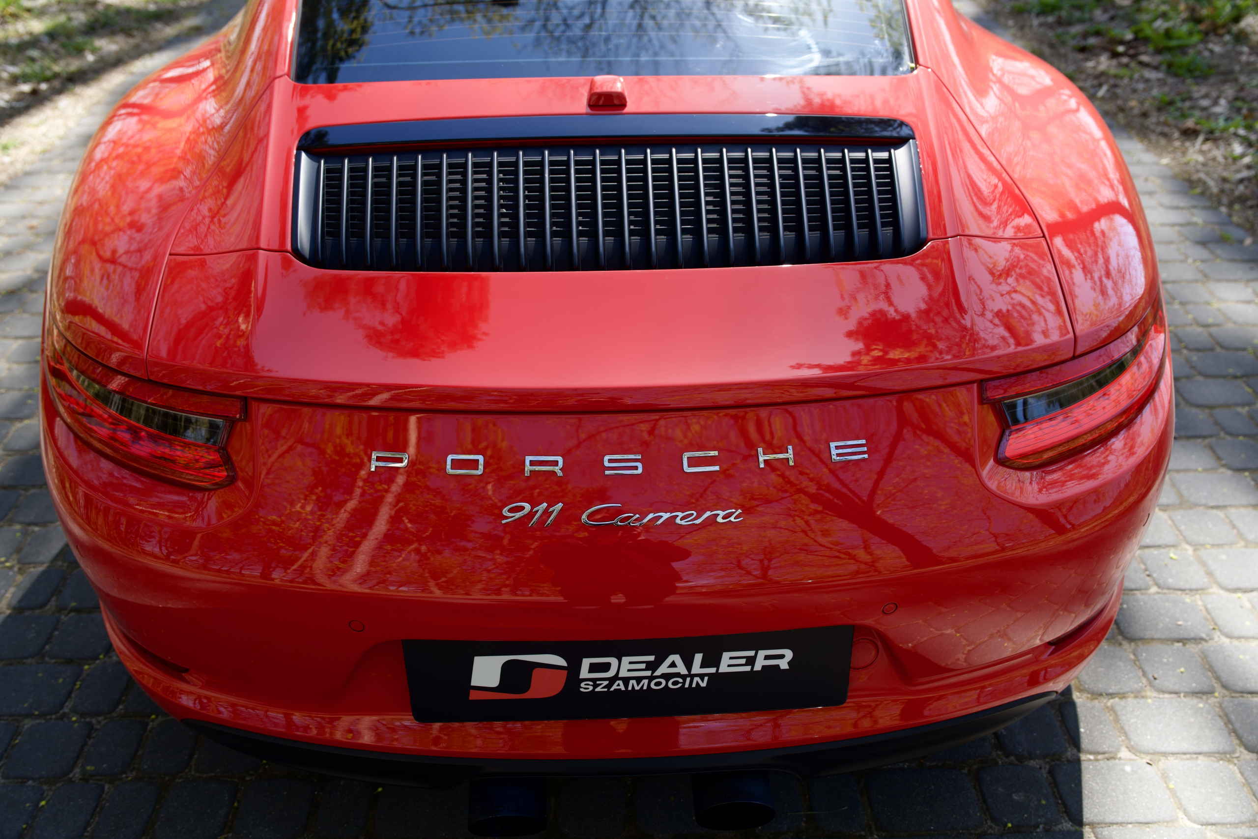 Porsche 911 Carrera 4S Coupe 2017R - obrazek 9