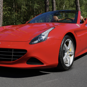 FERRARI CALIFORNIA T 2015