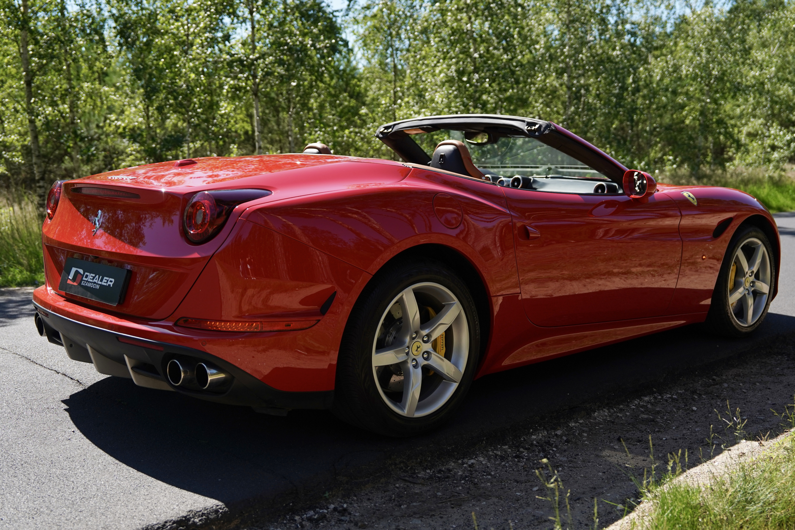 FERRARI CALIFORNIA T 2015 - obrazek 3