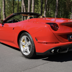 FERRARI CALIFORNIA T 2015 - obrazek 5