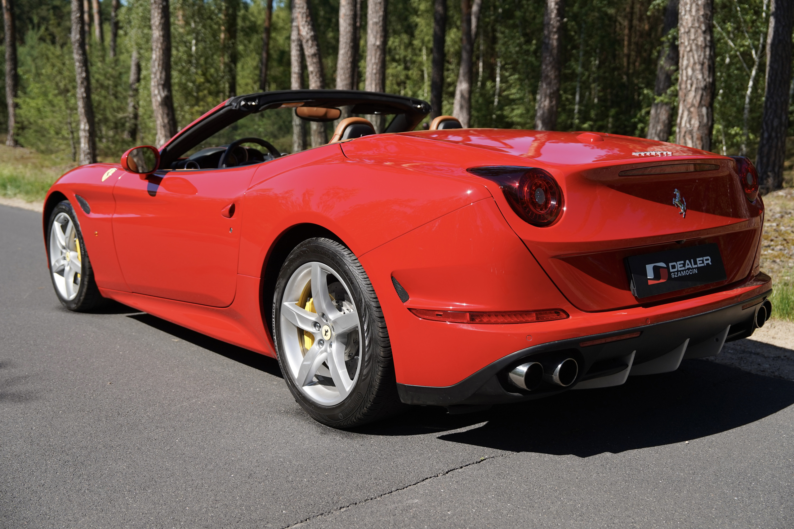 FERRARI CALIFORNIA T 2015 - obrazek 5