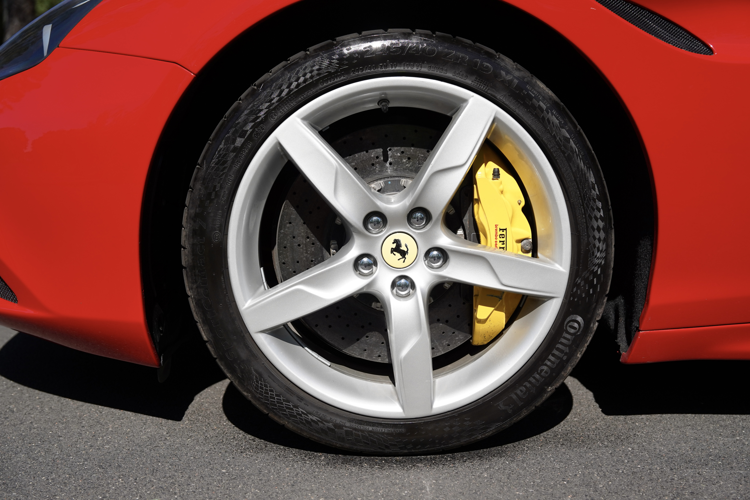 FERRARI CALIFORNIA T 2015 - obrazek 6