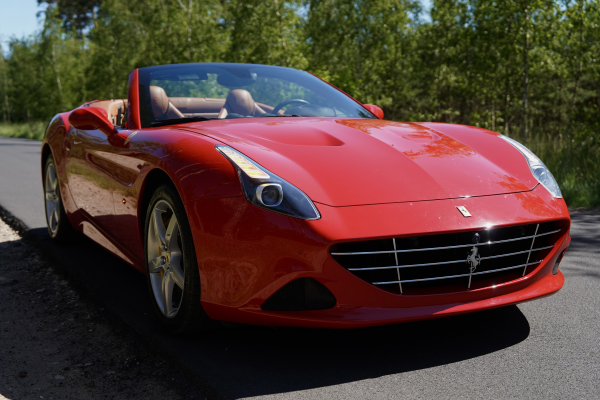 FERRARI CALIFORNIA T 2015