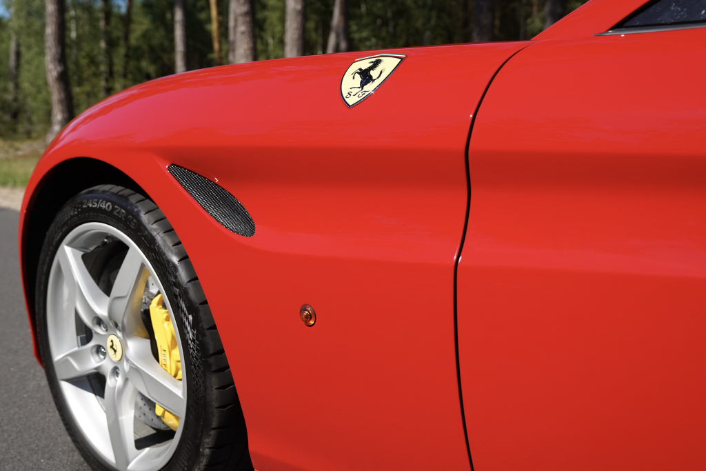FERRARI CALIFORNIA T 2015