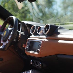 FERRARI CALIFORNIA T 2015 - obrazek 11
