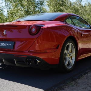 FERRARI CALIFORNIA T 2015 - obrazek 29