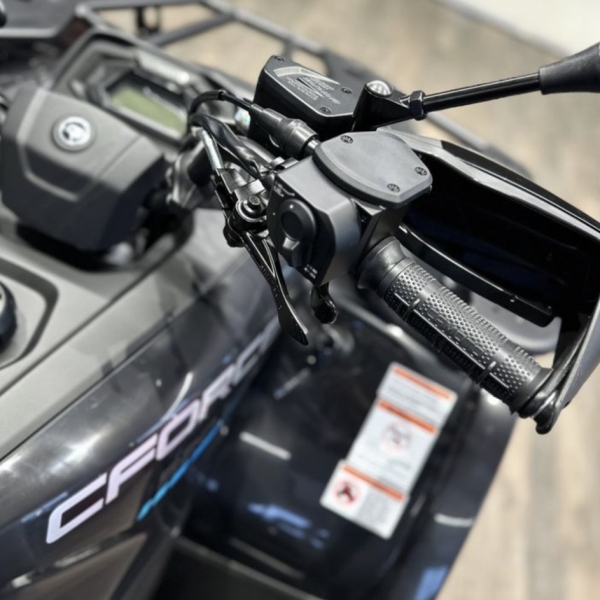 CFMOTO CFORCE 520L BLACK
