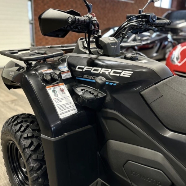 CFMOTO CFORCE 520L BLACK