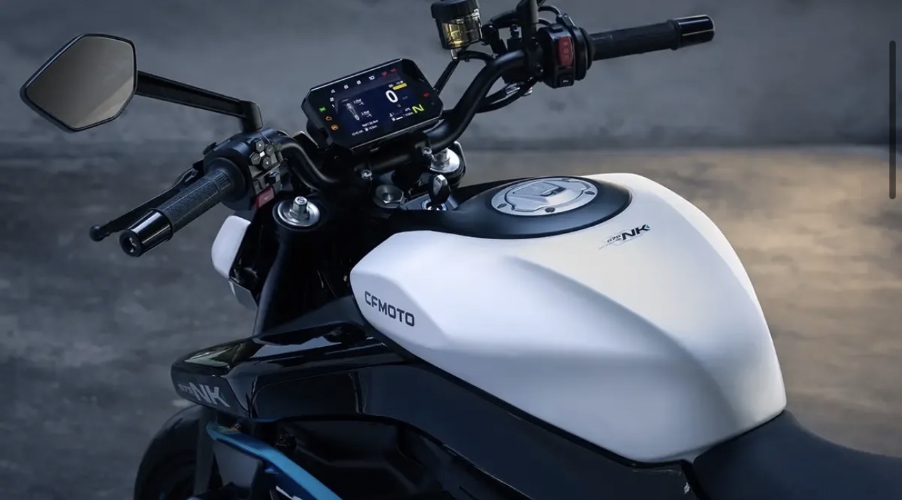 CFMOTO 675 NK - obrazek 5