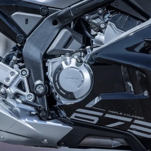 CFMOTO 675 SR-R - obrazek 5