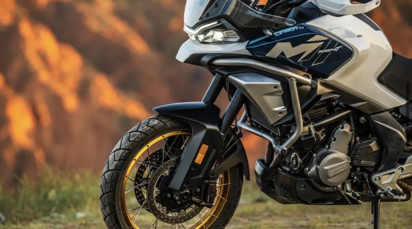 CFMOTO 700 MT