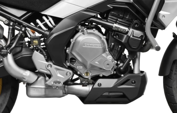 CFMOTO 700 MT