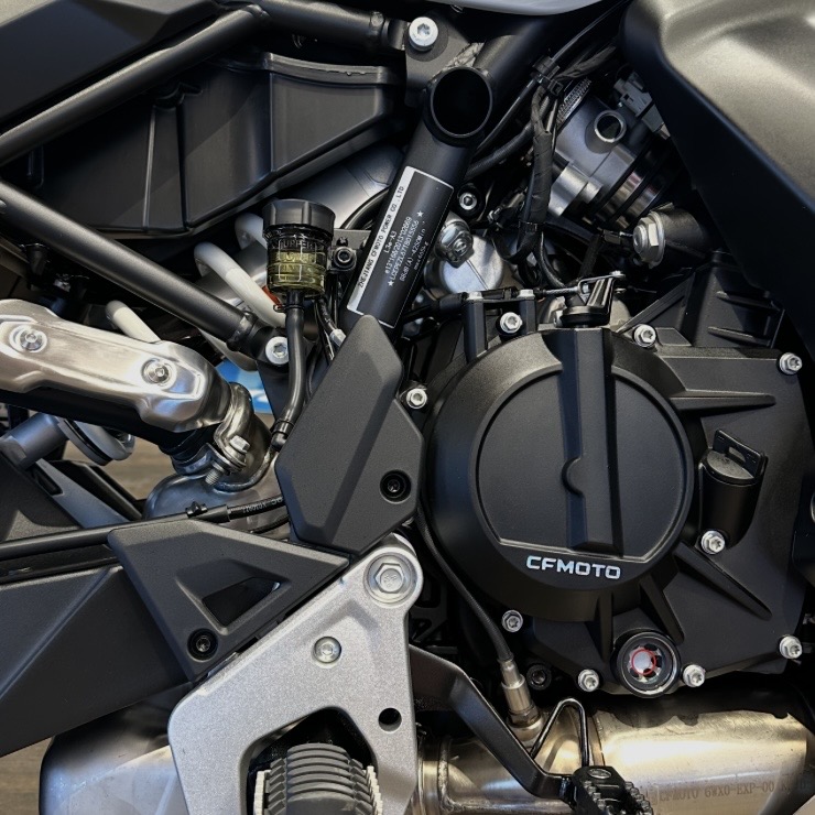CFMOTO 1000 MT-X - obrazek 13